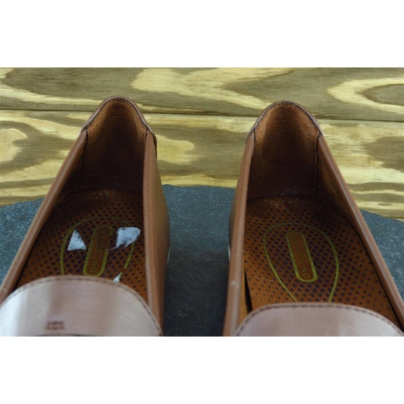 Bandolino Sz 7 M Brown Round Toe Flat Synthetic Logan - Picture 3 of 9